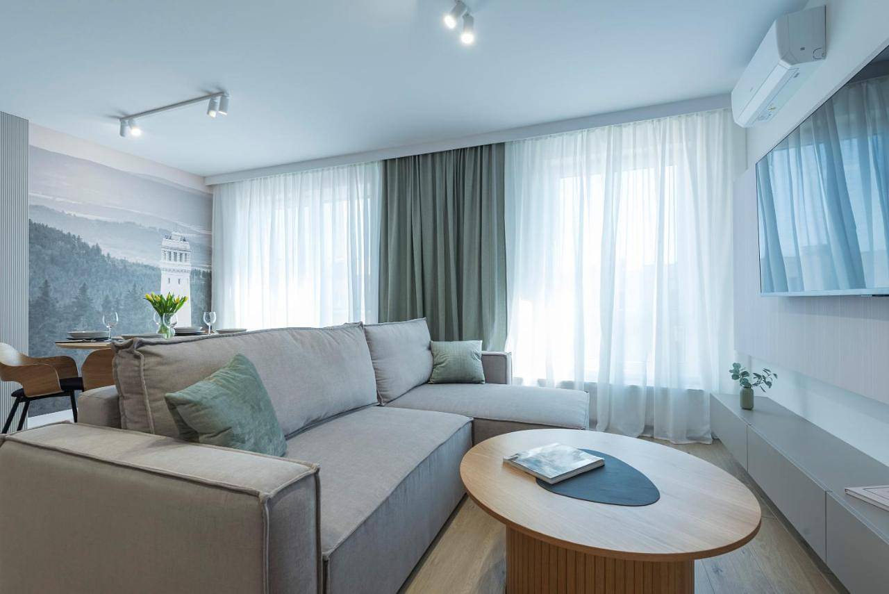 Cały apartament, Two-Bedroom Apartment with Balcony in Dzierżoniów, Sudety (Polska)