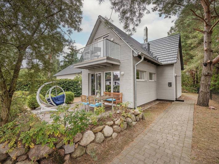 Ferienhaus für 6 Personen, mit Balkon und Terrasse sowie Seeblick in Rankwitz