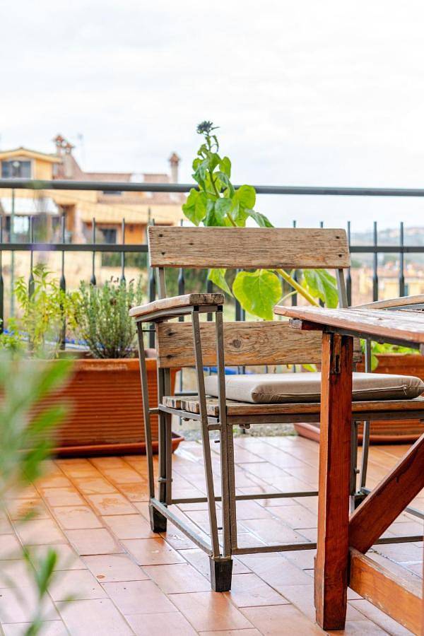 Villa nel verde di Marco Simone vicino ai campi da Golf e al Polo Tecnologico Tiburtino in Guidonia Montecelio, Provincia di Roma