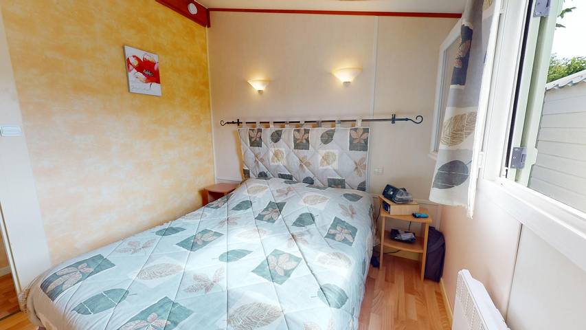 Location de vacances pour 6 personnes, avec terrasse et jardin à Brem-sur-Mer - 4