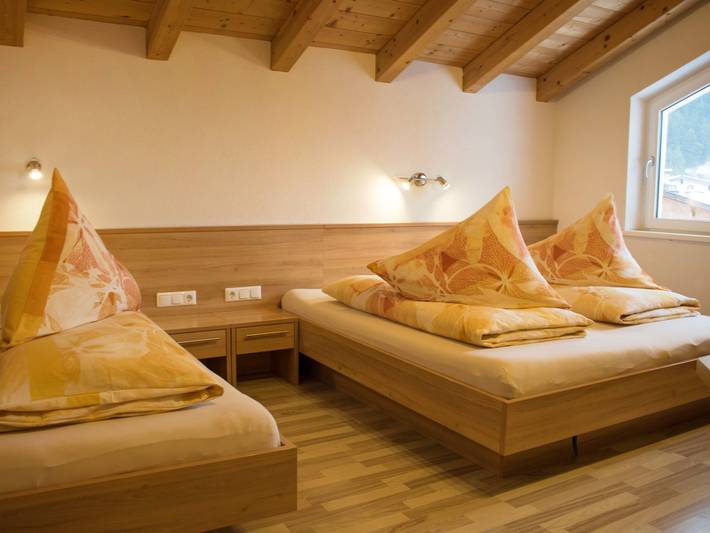 Ferienwohnung für 5 Personen, mit Terrasse und Garten in Pettneu am Arlberg - 4