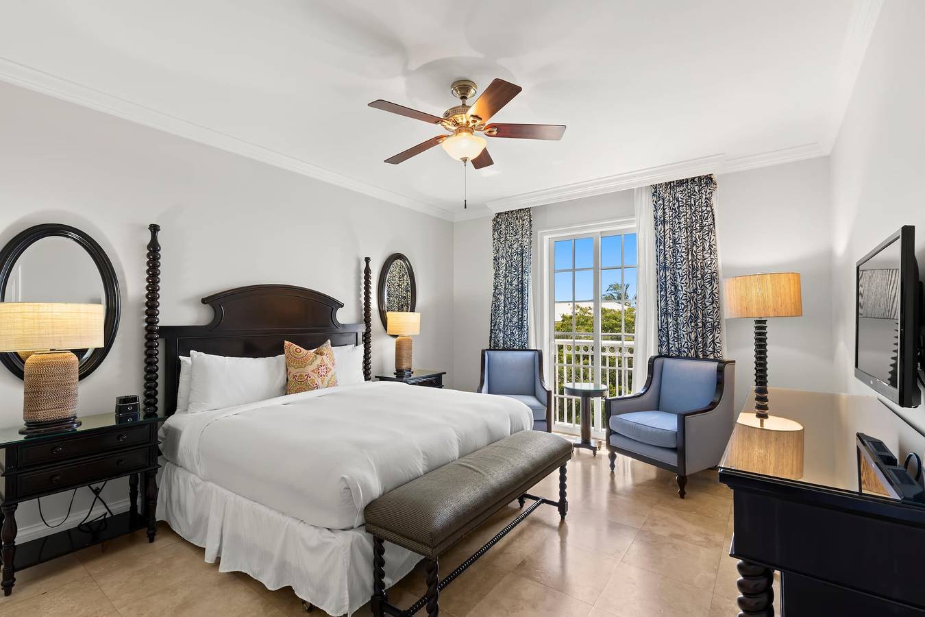 Entire apartment, Two Bedroom Residence with Balcony in Key West, Lower Keys