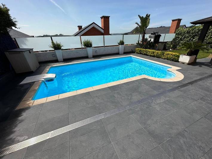 Chalet para 10 personas, con piscina además de terraza y jardín, Se admiten mascotas en Comarca de Santander - 4