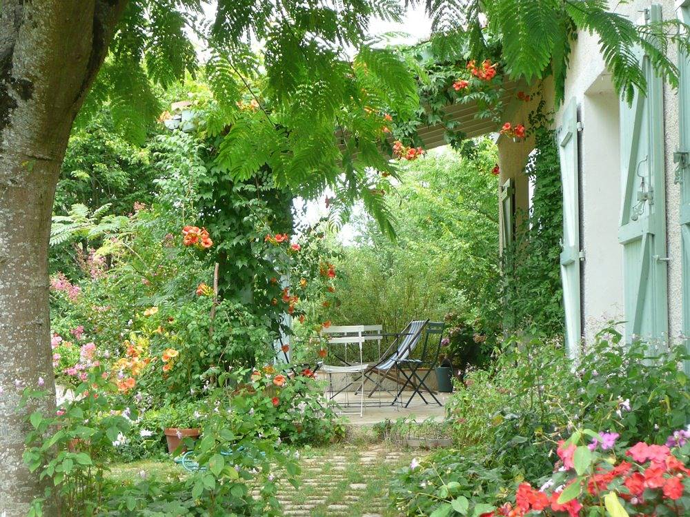 L'Orée du Bois - Chambre rose in Luzech, Quercy