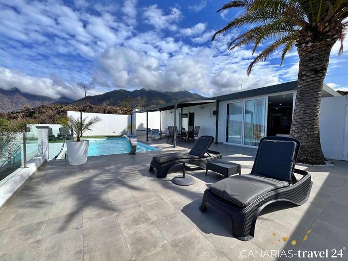 Casa rural para 4 personas, con vistas y piscina además de jardín y terraza en El Paso