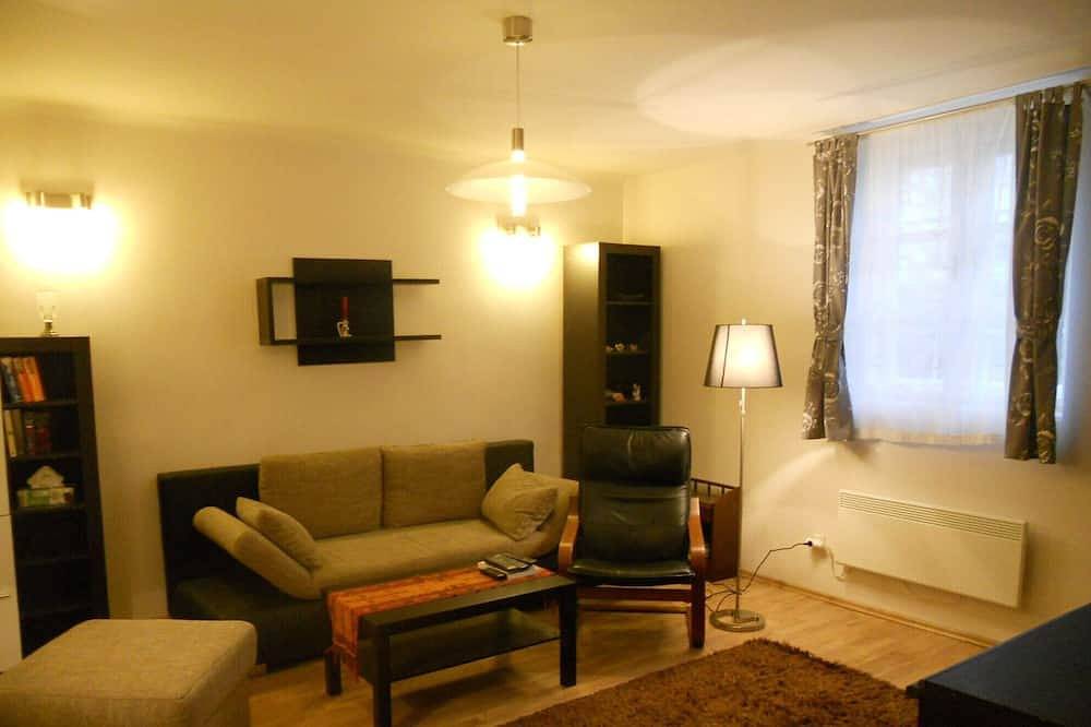 Appartement entier, , Calme appartement avec jardin dans un emplacement idéal, un parking privé confortable in Budapest, Danube-Ipoly National Park