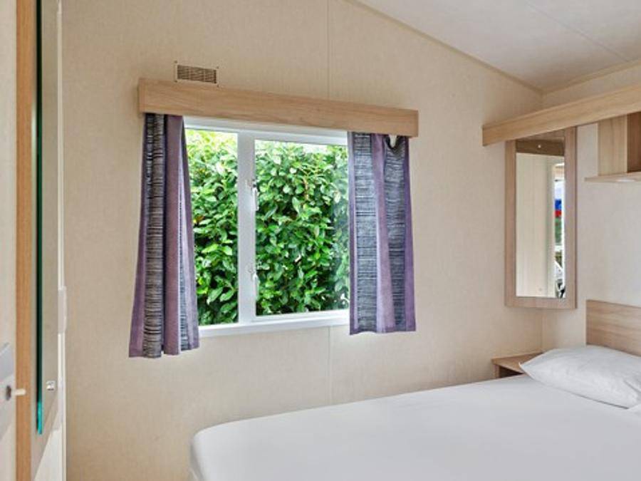 Camping Le Chêne Gris - Mobilheim 4 personen - Mobilheim | Classic | 2 Zi. | 4 Pers. | Erhöhte Terrasse | Klim. in Faremoutiers, Seine-et-Marne