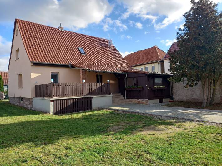 Ferienwohnung für 4 Personen, mit Balkon/Terrasse und Terrasse sowie Garten in Kyffhäuserland