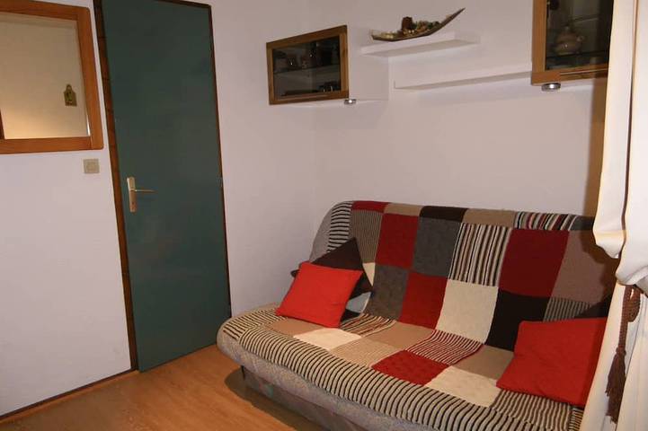 Ganze Wohnung, Zweitwohnungswohnung zur Miete in typischem Dorf in Les Rousses Jur in Les Rousses, Regionaler Naturpark Hochjura