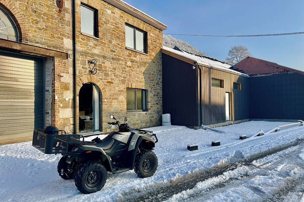 Maison en bord de rivière avec jacuzzi et salle de jeux in Olne, Région de Liège