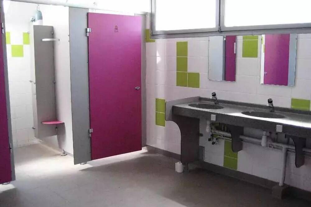 Mobil-home Confort Plus (2023-2024) - 2 chambres - 30m² 4 personnes in Ploemeur, Côte des Mégalithes