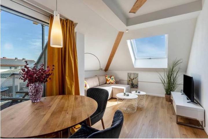 Ferienwohnung für 3 Personen, mit Balkon und Terrasse in Bruckmühl