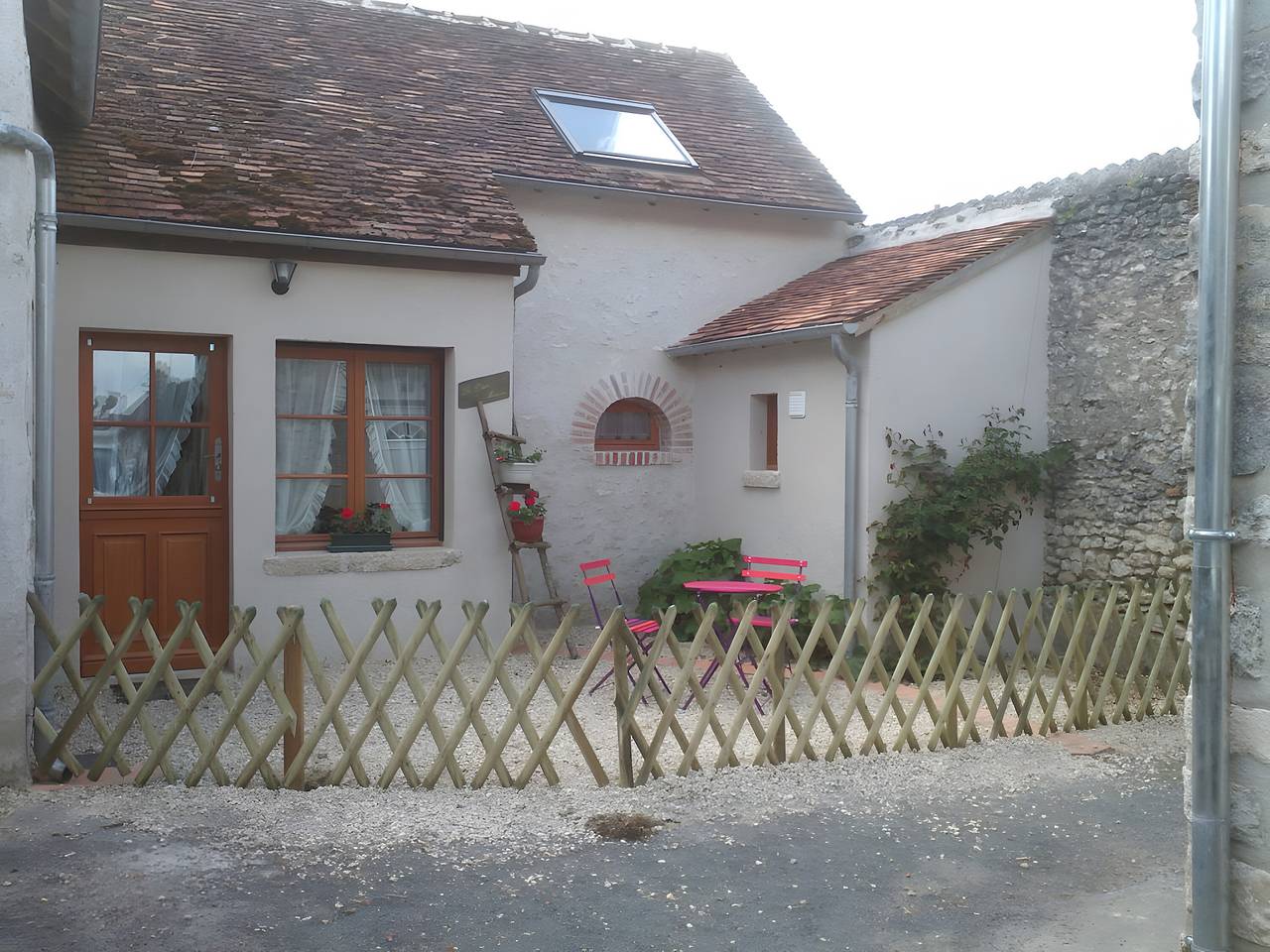 The Little House Near Chambord in Saint-Laurent-Nouan, Sologne