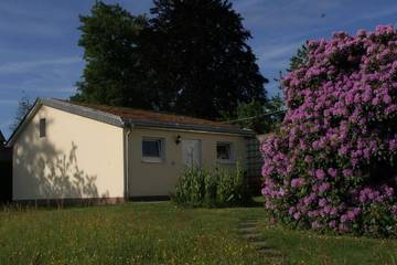 Ferienhaus für 2 Personen, mit Garten in Kell am See