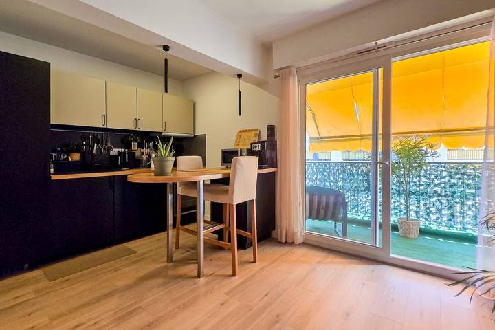 Gîte pour 4 personnes, avec terrasse dans Plage Magnan - 3