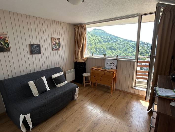 Chalet pour 4 personnes, avec balcon dans Super Besse