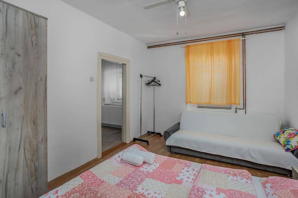 1 bedroom cozy home in Donji Zagon in Novi Vinodolski, Primorje-Gorski Kotar