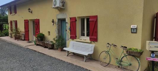 Chambre d’hôte pour 7 personnes, avec jardin, animaux acceptés à Champsac