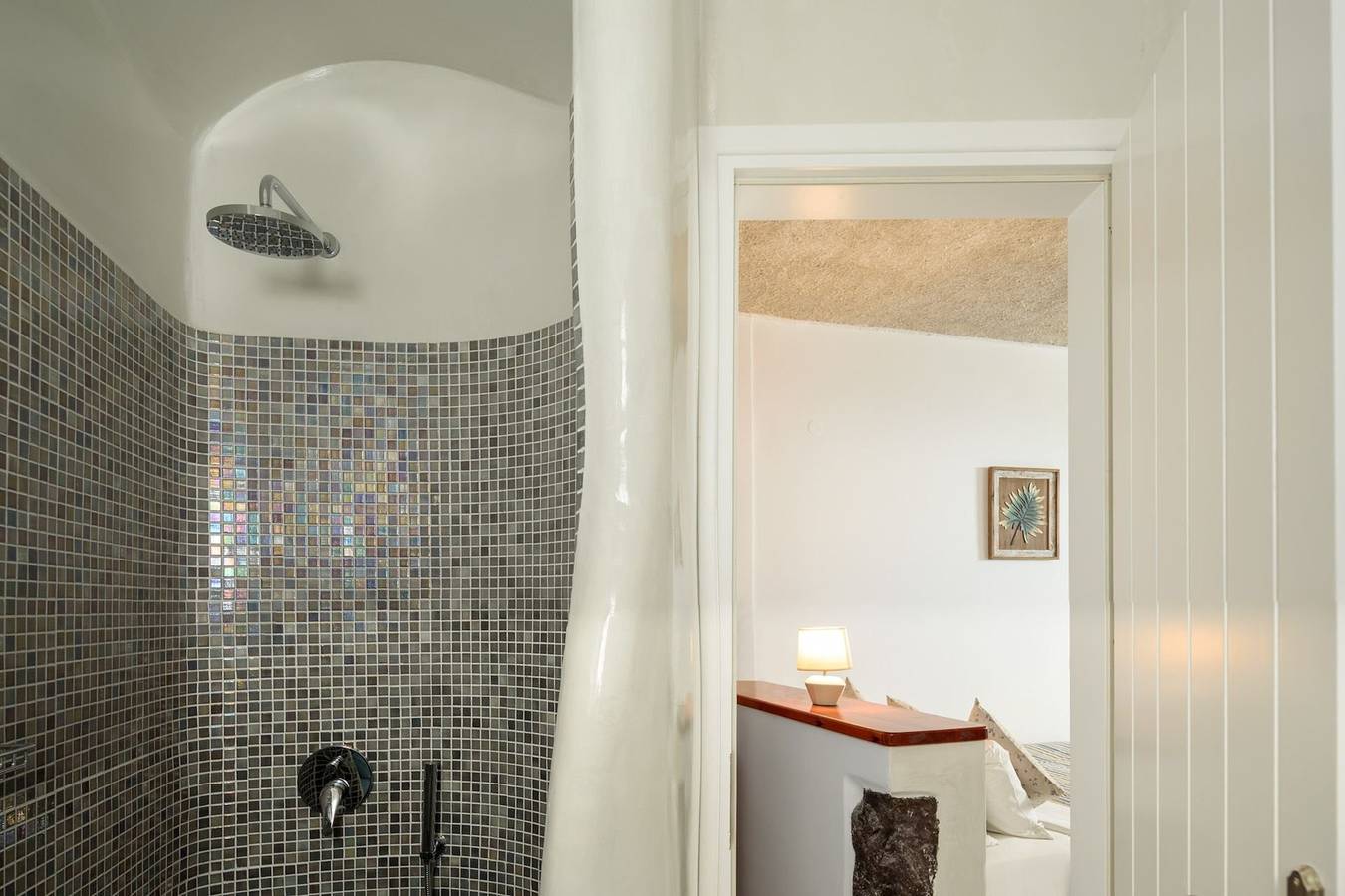 Wonderful Santorini Apartment | 1 Bedroom | Premier Apartment | Amazing Sea Views & Close to Amenities | Fira in Firostefani, Thera