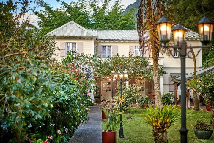 Location de vacances pour 2 personnes, avec jardin et terrasse à Hell-Bourg - 3