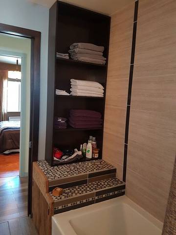 Chalet for 11 Guests in Venise-en-Québec, Quebec, Picture 4