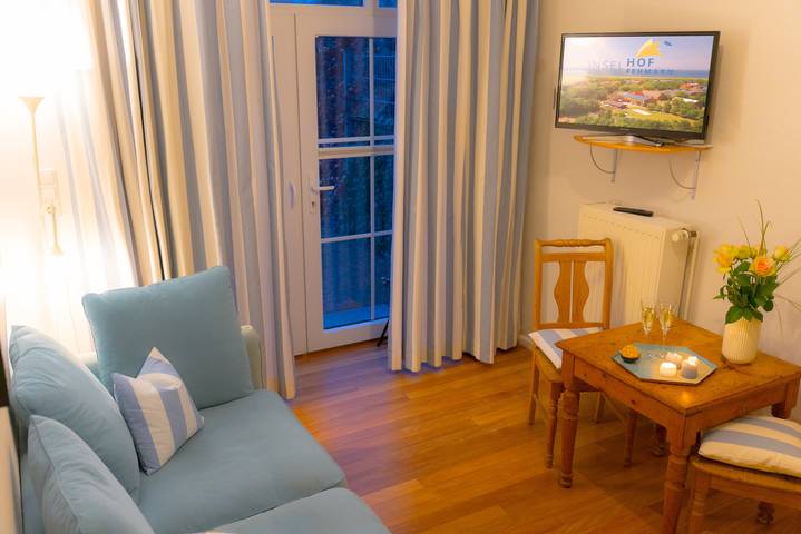 Ferienwohnung für 3 Personen, mit Terrasse und Sauna in Westermarkelsdorf