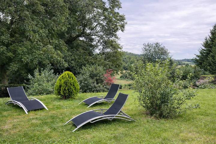 Location de vacances pour 4 personnes, avec terrasse et jardin à Jaux - 2