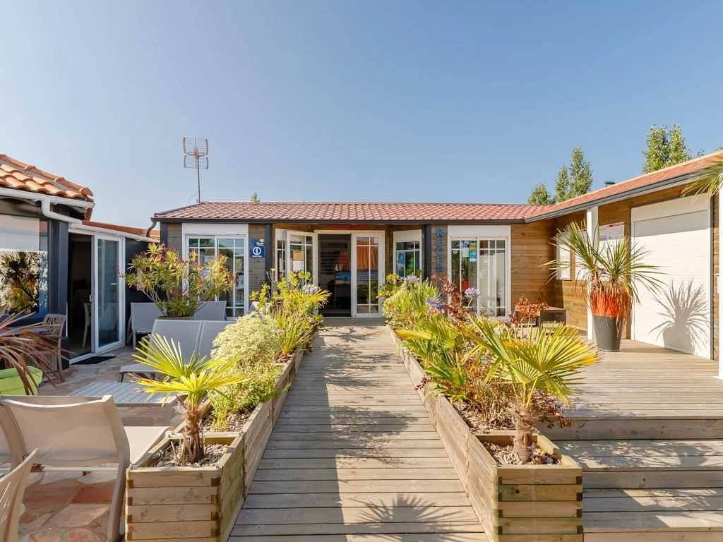 Camping 4 étoiles - Parc aquatique - ccbbha0 in La Plaine-sur-Mer, Côte de Jade