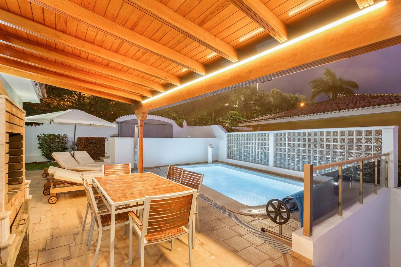 Casa Vacacional 'Karat Horizonte' con Vista al Mar, Wi-Fi y Aire Acondicionado in El Sauzal, Tenerife Norte