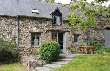 Gîte pour 4 personnes, avec terrasse et jardin à Dol-de-Bretagne