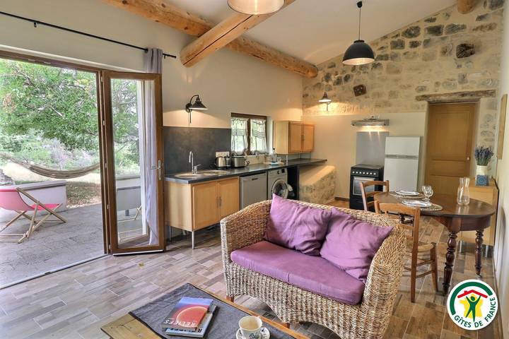 Casa de huéspedes para 2 personas, con terraza y jardín - 1