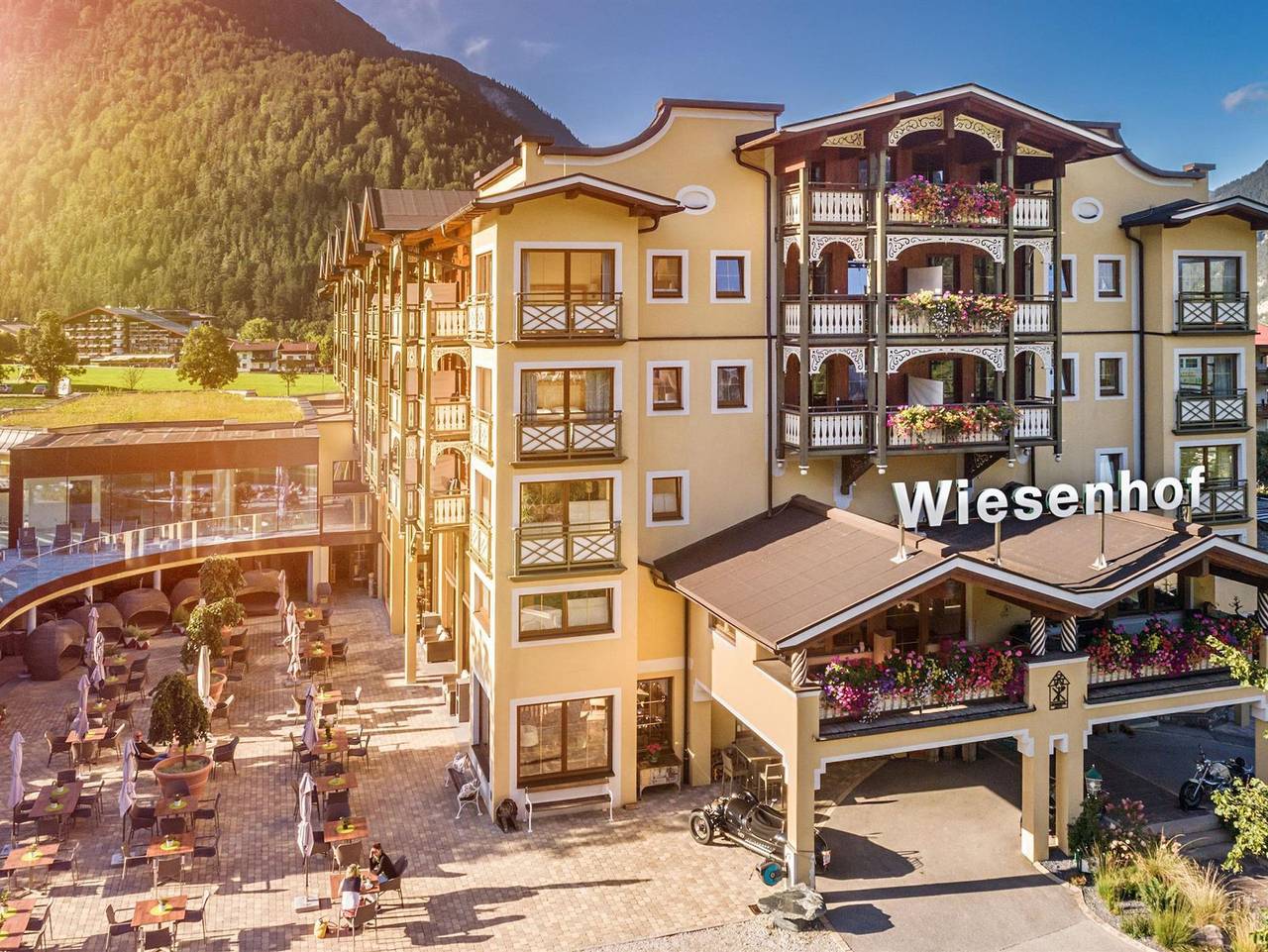 Hotel der Wiesenhof - Doppelzimmer „Kirsche“ Mittel mit Frühstück 4 in Pertisau, Eben am Achensee