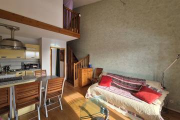 Gîte pour 6 personnes, avec terrasse dans Le Revard