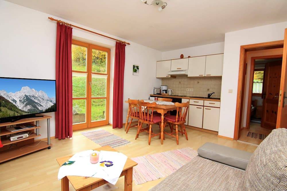 Ganze Wohnung, Ferienwohnung Salzburg für 1-3 Personen in Göllstock, Marktschellenberg