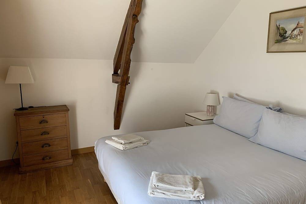 Ancien corps de ferme climatisé avec piscine chauffée privative - Proche Sarlat in Jayac, Périgord Noir