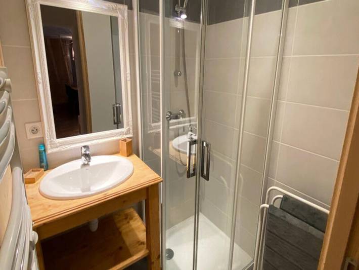 Gîte pour 9 personnes, avec terrasse, adapté aux familles dans Le Lioran - 4