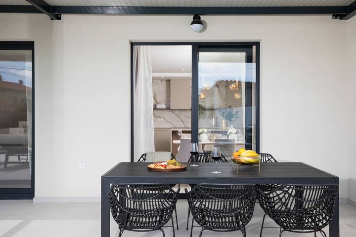 Villa pour 6 personnes, avec jardin ainsi que terrasse et piscine à Loborika - 4