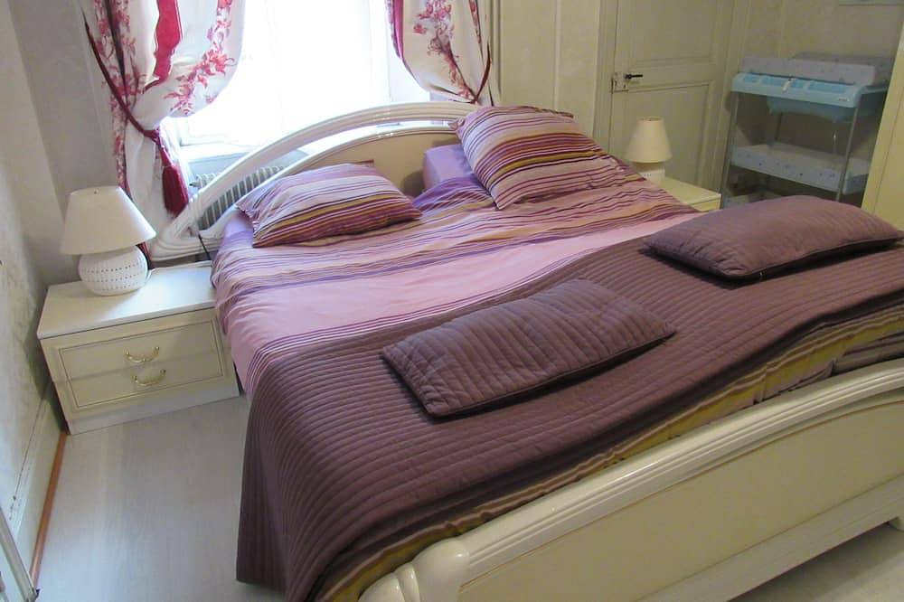 Bas Maison avec cour + préau au Val D'Argent, centrale entre l'Alsace et Vosges. in Sainte-Marie-aux-Mines, Parc naturel régional des Ballons des Vosges