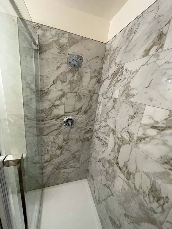 Deluxe Queen Suite in Awe-Inspiring Radium in Kootenay-Nationalpark