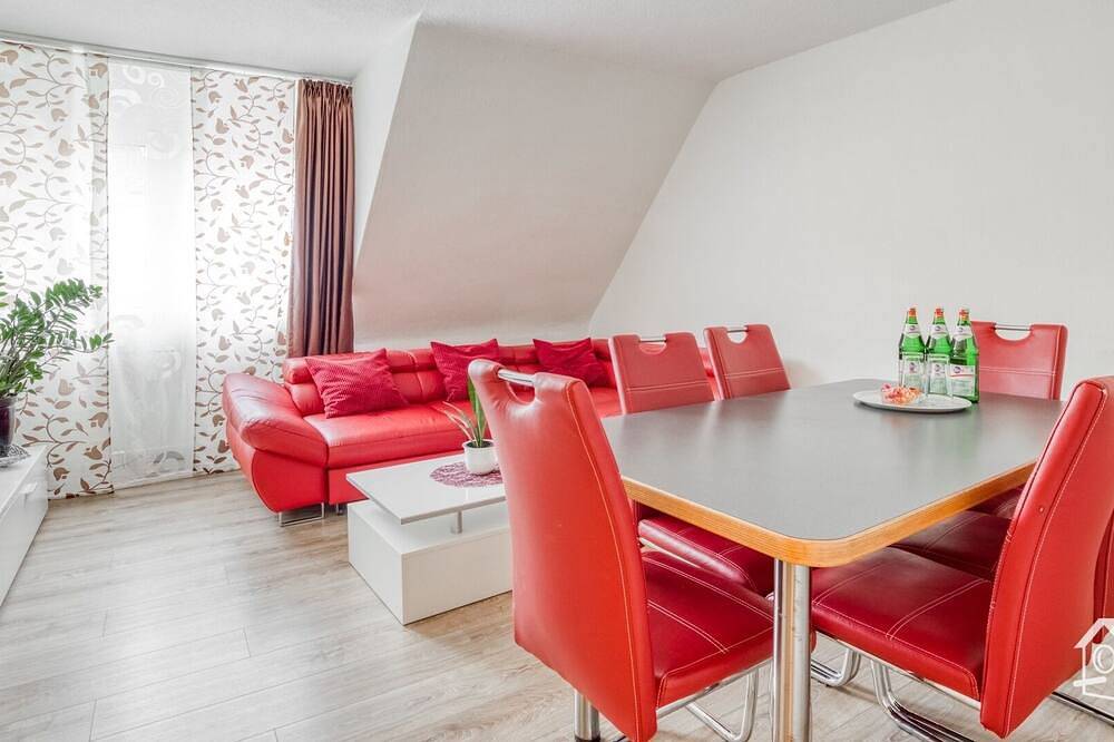 Ganze Wohnung, Gutmensch Oberhausen 4 Schlafzimmer in Oberhausen, Ruhrgebiet