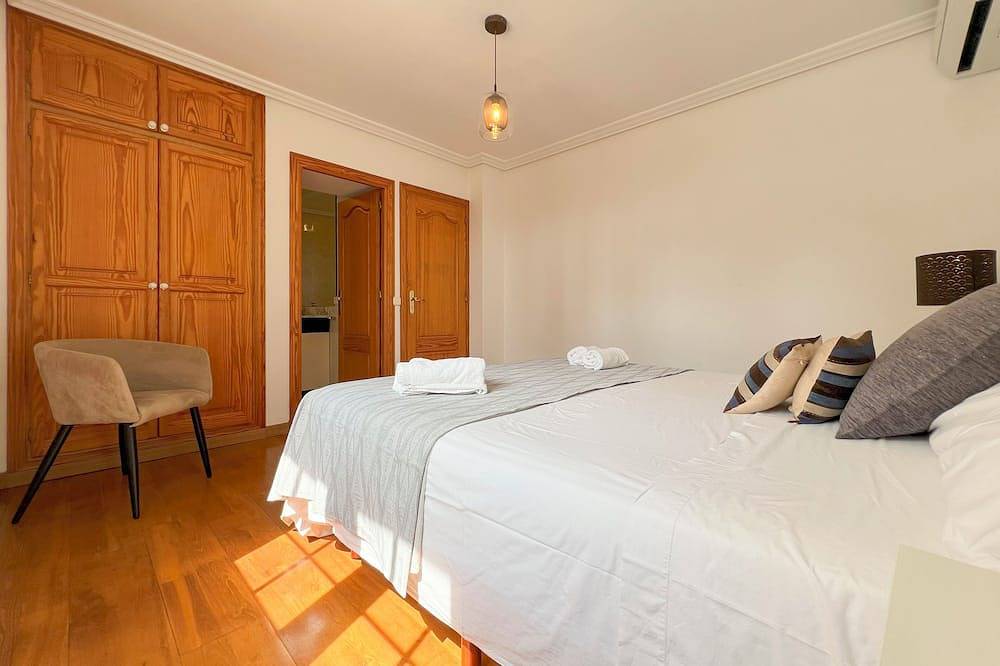 Villa In The Best Location + Swimming Pool + Concierge in Sant Jordi de ses Salines, Sant Josep de sa Talaia