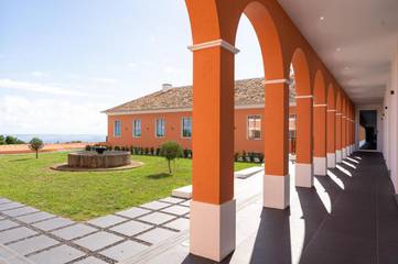 Hôtel pour 2 personnes, avec vue ainsi que piscine et jardin à Angra do Heroísmo