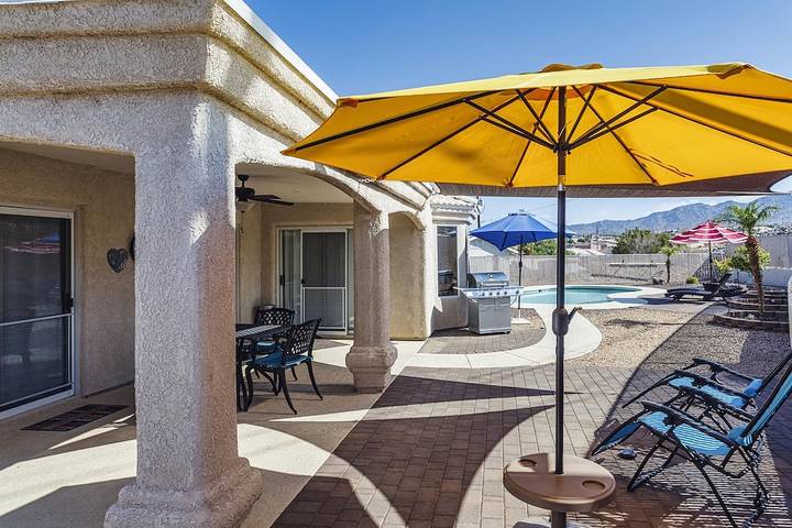 Vacation rental for 12 people, with terrace, with pets in Lake Havasu City