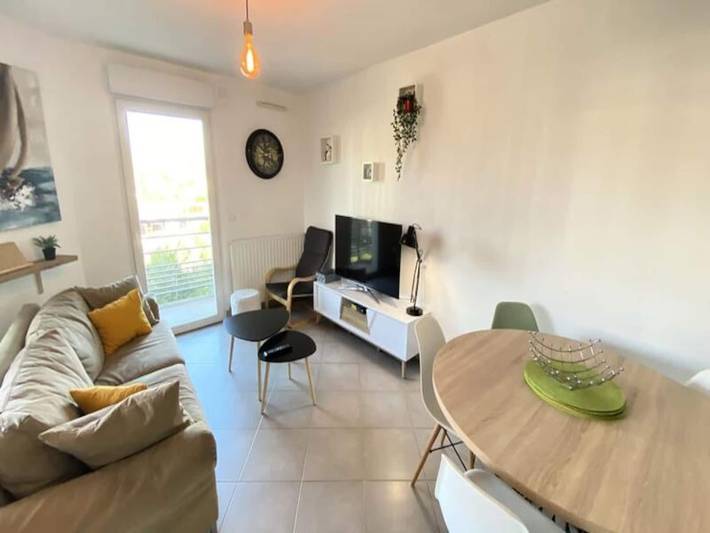 Ferienwohnung für 8 Personen, mit Terrasse in Antibes