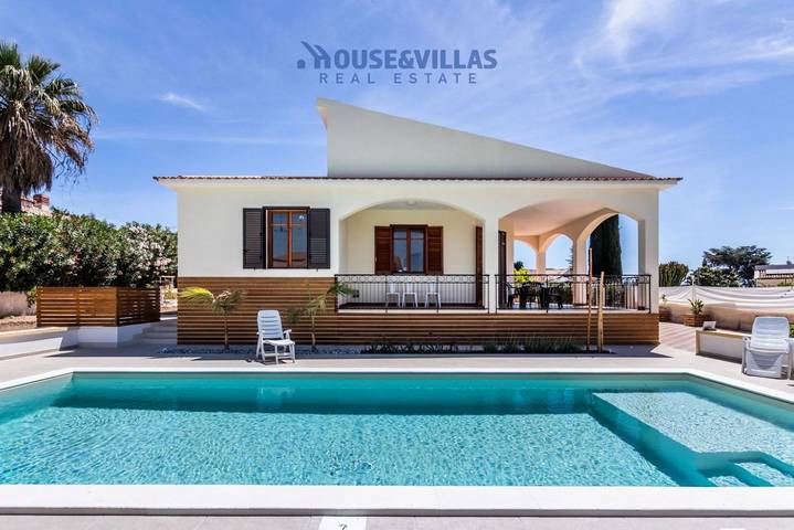 Holiday apartment for 6 people, with pool and garden - 1