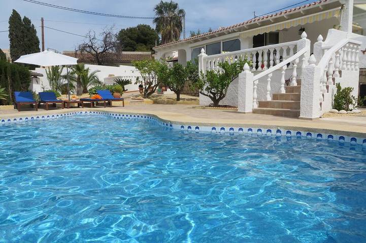 Villa pour 7 personnes, avec balcon et jardin