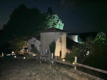 Chambre d’hôte pour 4 personnes, avec terrasse ainsi que jacuzzi et jardin dans Saint-Laurent-d'Onay
