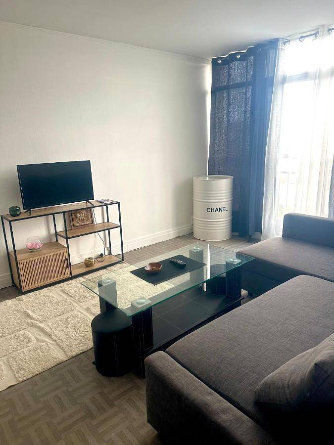 Appartement entier, Apartament spațios și luminos in Savigny-sur-Orge, Essonne