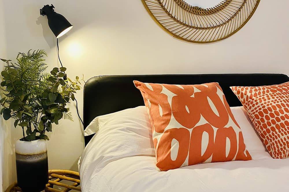 Mas du pech is a stunning and spacious Farmhouse with private heated pool in La Sauvetat-sur-Lède, Villeneuve-sur-Lot region