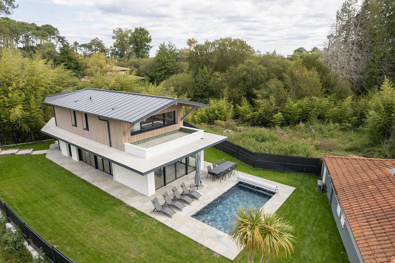 Ganze Ferienwohnung, Villa Bali avec piscine chauffée in Seignosse, Côte d’Argent